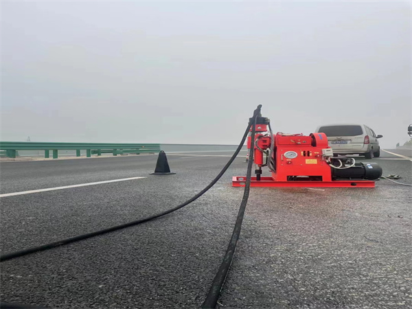 合阳马路路基路面开裂下沉注浆加固灌浆